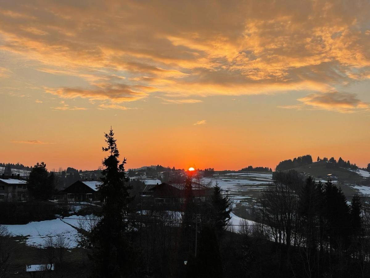 Fewo Friado Im Ferienpark Oa - Ohne Zusatzkosten Nach Anreise - Mit Hallenbad, W-Lan, Pkw-Garage, Kurtaxe Mit Allgaeu-Walser-Pass, Bett- Und Handtuch-Waesche Sowie End-Reinigung Missen-Wilhams Ngoại thất bức ảnh